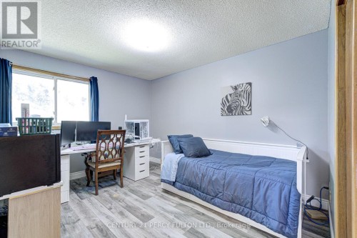 1042 Wetherby Lane, Mississauga, ON 