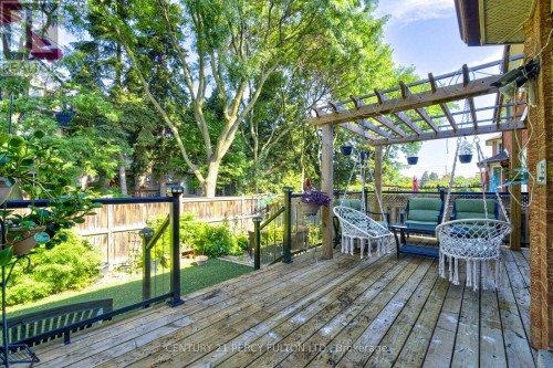 1042 Wetherby Lane, Mississauga, ON 