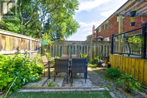 1042 Wetherby Lane, Mississauga, ON 