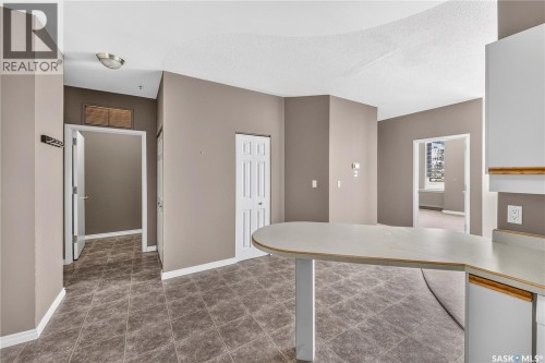 706 1867 Hamilton Street, Regina, SK 