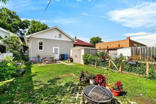 1007 Banning Street, Winnipeg, MB 