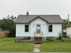 1004 Gore Street W  Thunder Bay, ON P7E 3T1