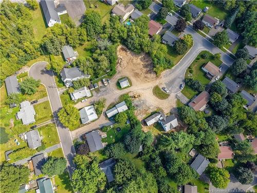 24 Vanhorne Crt, Fredericton, NB 