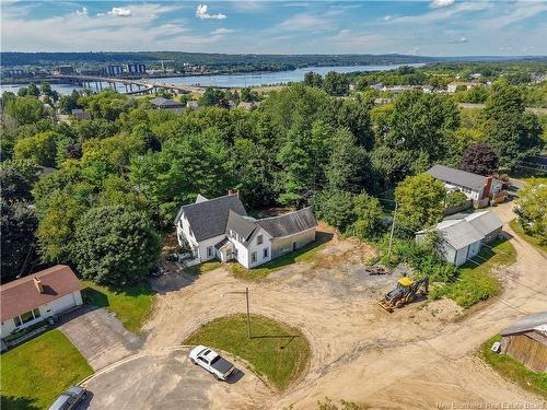 24 Vanhorne Crt, Fredericton, NB 