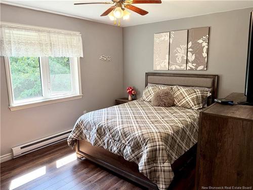 28 Chatwin St, Rothesay, NB 