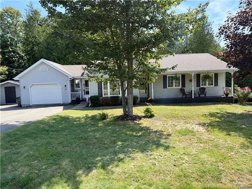 28 Chatwin St, Rothesay, NB 