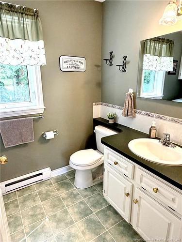 28 Chatwin St, Rothesay, NB 