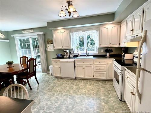 28 Chatwin St, Rothesay, NB 