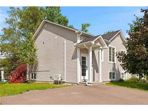 91 Mount Pleasant Rd, Moncton, NB 