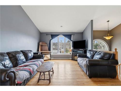 357 Maplehurst Dr, Moncton, NB 