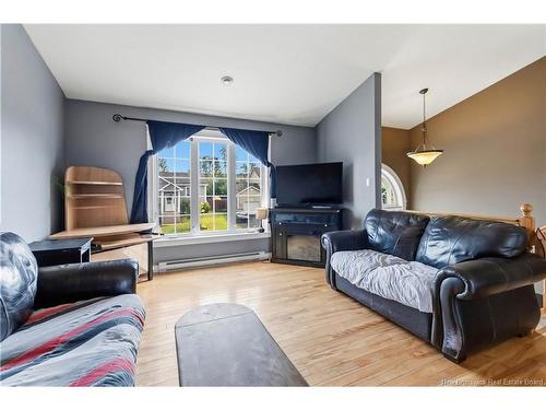 357 Maplehurst Dr, Moncton, NB 