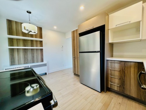 Kitchen - 8912 Av. De Chateaubriand, Montréal (Ahuntsic-Cartierville), QC 