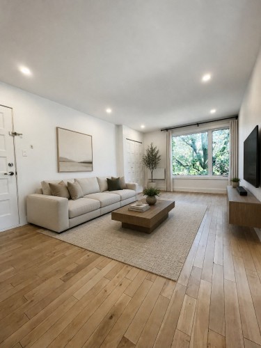 Living Room - 8912 Av. De Chateaubriand, Montréal (Ahuntsic-Cartierville), QC 