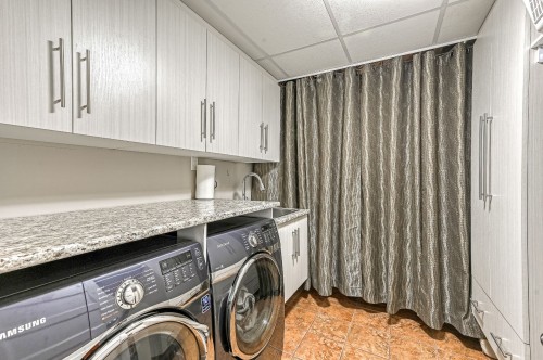 Salle de lavage - 398 Ch. De La Chute-Blanche, Sainte-Jeanne-D'Arc, QC 