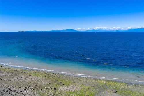 5402 Bayshore Dr, Nanaimo, BC 