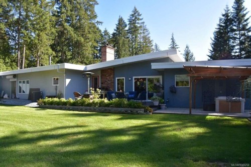 4065 Gibbins Rd, Duncan, BC 