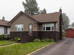 370 Mary Street E  Thunder Bay, ON P7E 4J9