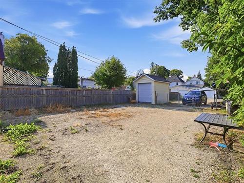 880 William Ave, Winnipeg, MB 