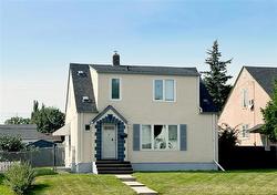 48 Hespeler AVE  Winnipeg, MB R2L 0L1