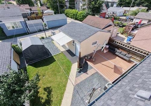 48 Hespeler Ave, Winnipeg, MB 