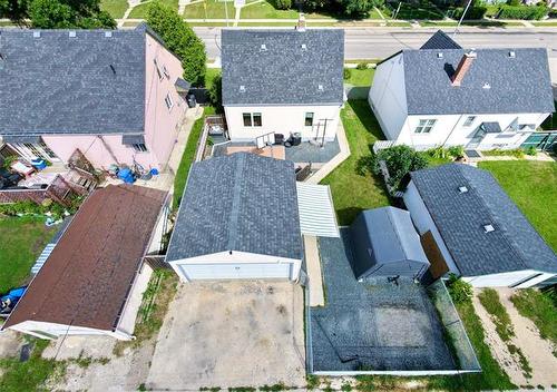 48 Hespeler Ave, Winnipeg, MB 