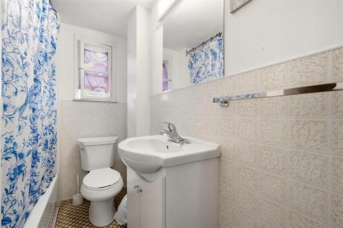 528 Kavanagh St, Winnipeg, MB 