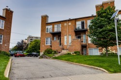 1124 Rue Dale  Laval (Chomedey), QC H7V 3W1
