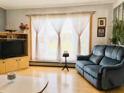 Salon - 