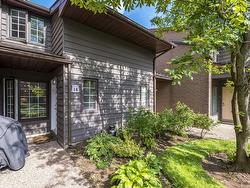 16 4 Rose Way  Dartmouth, NS B2Y 4L9