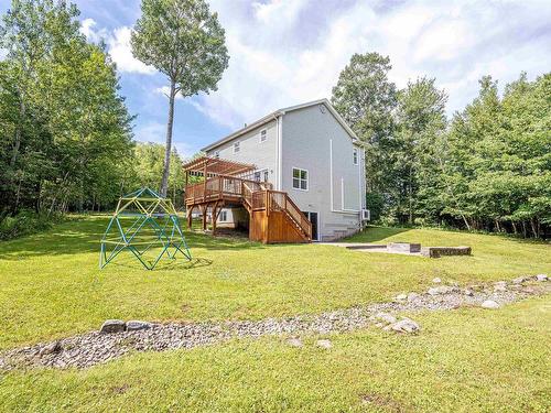 77 Holyrood Close, Fall River, NS 