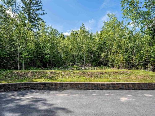 77 Holyrood Close, Fall River, NS 