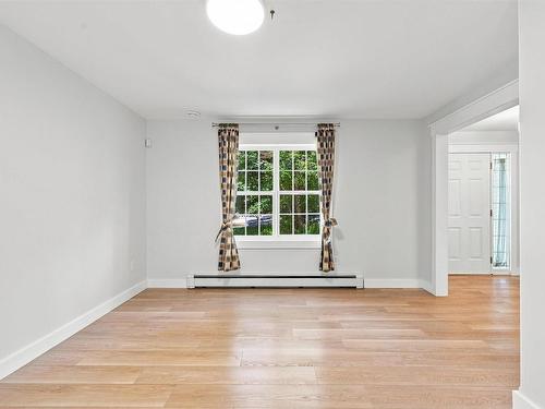 77 Holyrood Close, Fall River, NS 