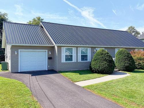 30 Harland View Drive Drive  Stratford, PE C1B 1W3