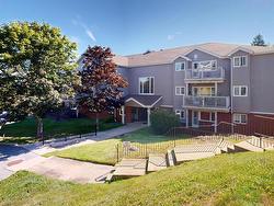 204 118 Farnham Gate Road  Halifax, NS B3M 4A1