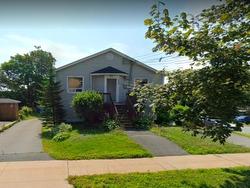 138 Albro Lake Road  Dartmouth, NS B3A 3Z1