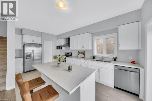 43 Sugar Trail, Kitchener, ON 