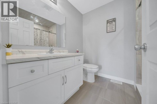 43 Sugar Trail, Kitchener, ON 