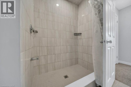 43 Sugar Trail, Kitchener, ON 