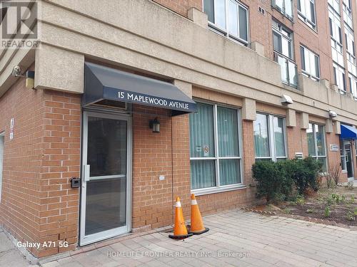 709 - 15 MAPLEWOOD AVENUE , Toronto, Ontario M6C 4B4 2