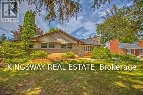 49 DON MOR DRIVE  Newmarket, ON L3Y 1G8