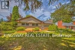 49 DON MOR DRIVE  Newmarket, ON L3Y 1G8