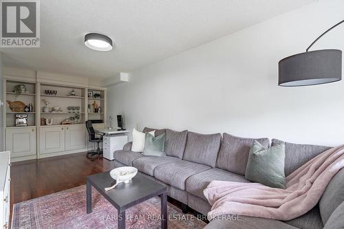 49 Cunningham Drive, Barrie, ON 