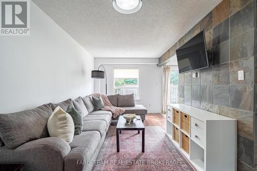 49 Cunningham Drive, Barrie, ON 