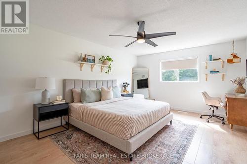 49 Cunningham Drive, Barrie, ON 