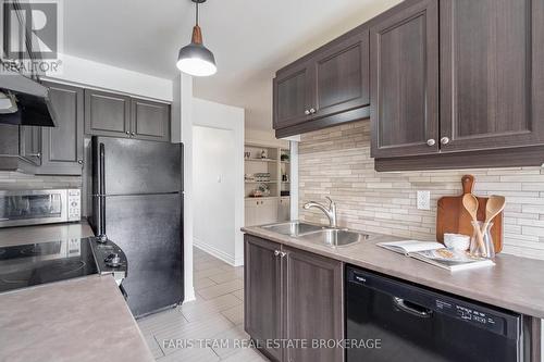 49 Cunningham Drive, Barrie, ON 