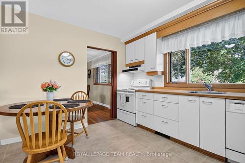 957 Winnington Avenue, Ottawa, ON 