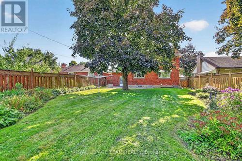 957 Winnington Avenue, Ottawa, ON 