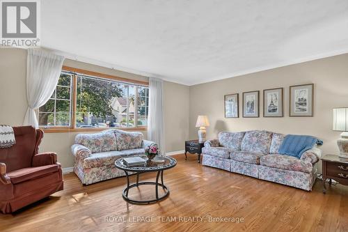 957 Winnington Avenue, Ottawa, ON 