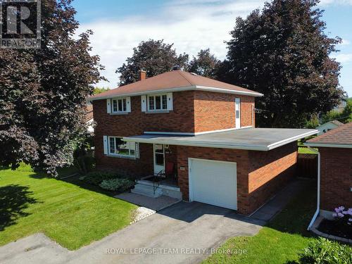 957 Winnington Avenue, Ottawa, ON 
