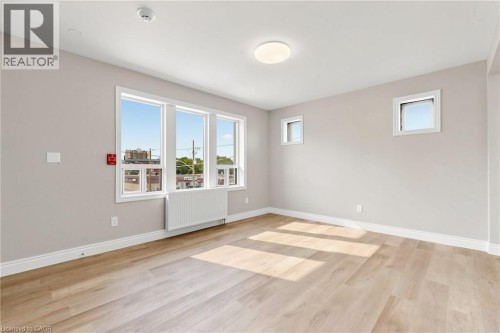 71 Sanford Avenue S, Hamilton, ON 